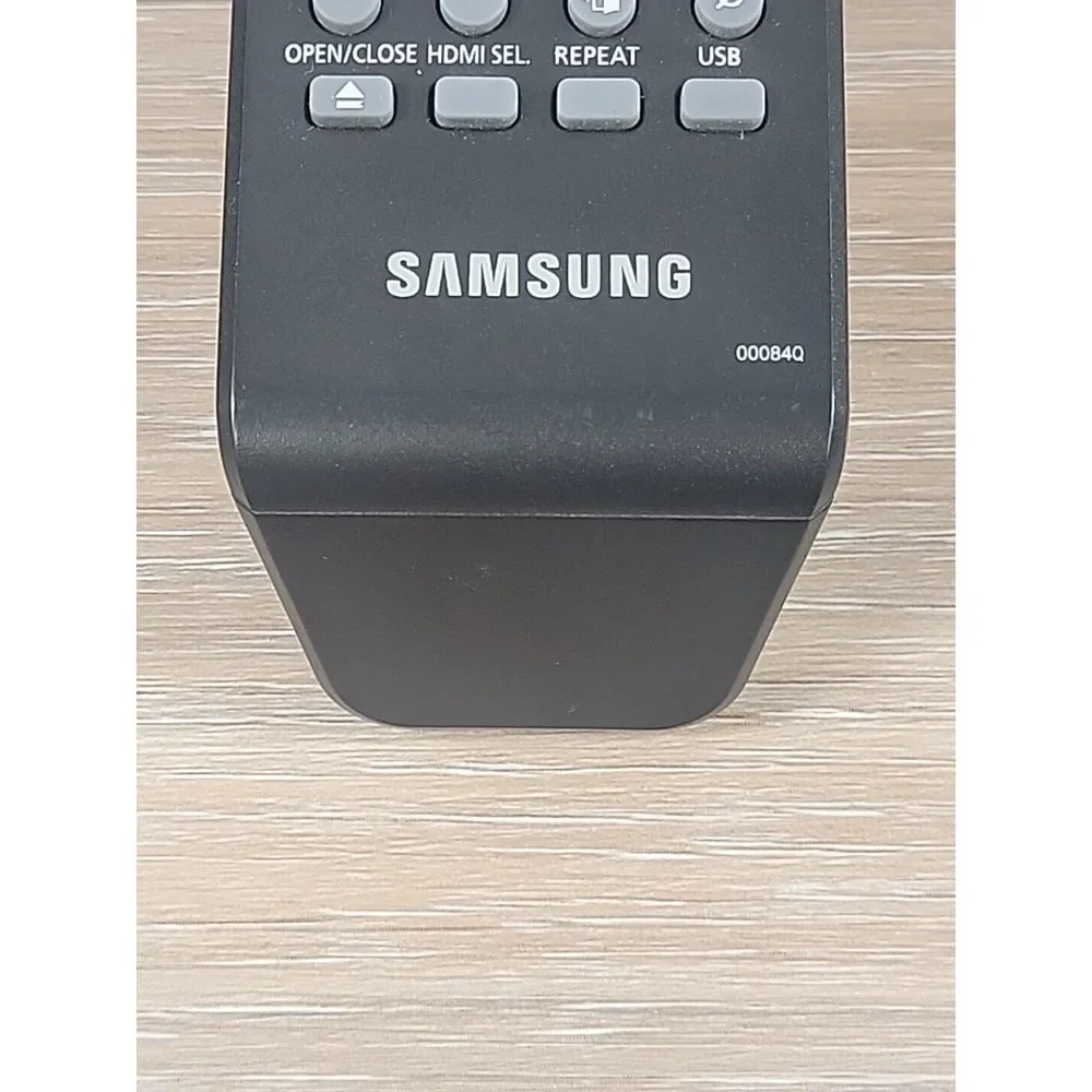 Samsung OEM Remote Control 00084Q TV DVD Tested And Working‎ B1R1